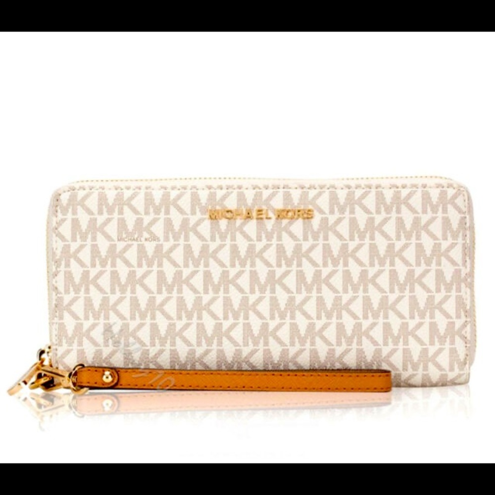 Michael Kors Jet Travel Wallet